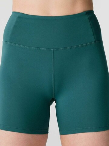 regular Pantaloni ' FLOAt ' di Girlfriend Collective in verde