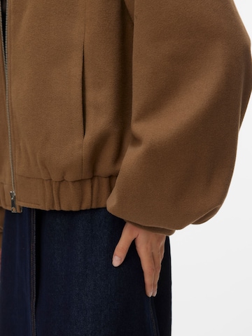 VERO MODA Jacke 'VMMaddie' in Grün