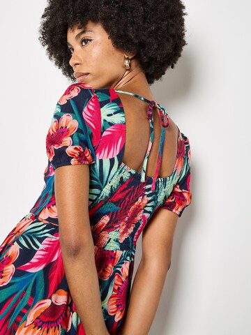 Robe ' ' Apricot en rose