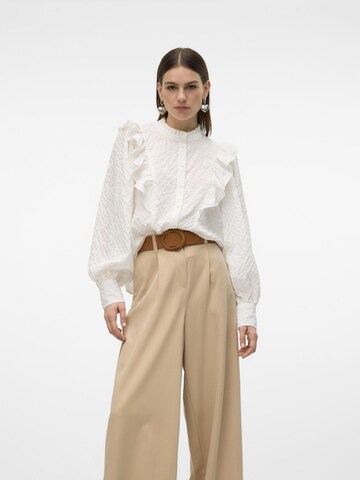 Chemisier VERO MODA en blanc : devant