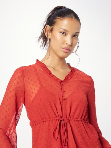 Camicia da donna 'Tessa' di ABOUT YOU in rosso