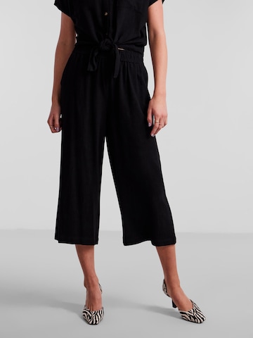 PIECES Loose fit Pants 'Vinsty' in Black: front