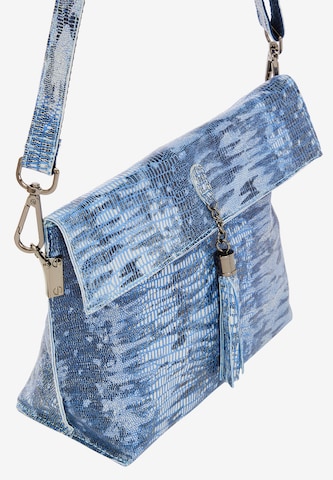 faina Shoulder Bag in Blue