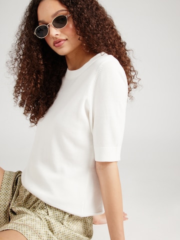 Pull-over ESPRIT en blanc