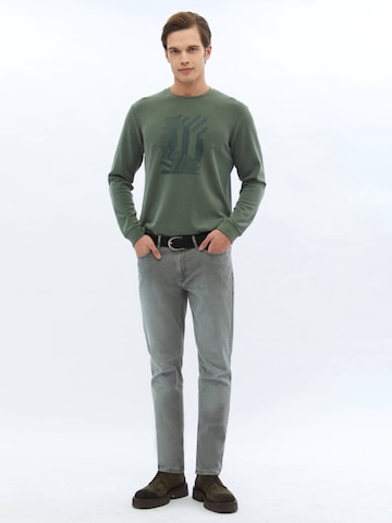 KİP Regular Pants in Grey: front