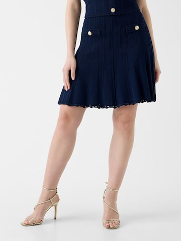 GUESS Skirt in Blue: front