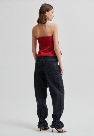 SECOND FEMALE - Top em vermelho