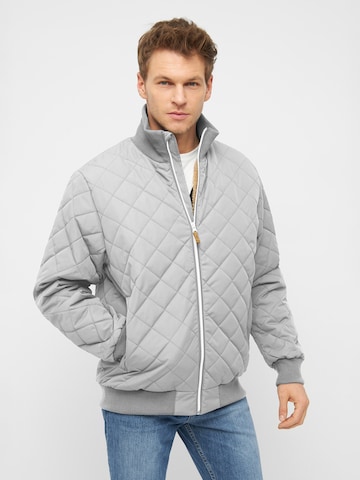 Derbe Between-Season Jacket 'Quiltby Cozy' in Grey: front