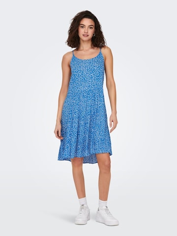 Robe d’été 'Maj Life' ONLY en bleu : devant