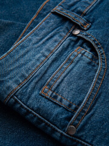 Ombre Regular Jeans in Blau