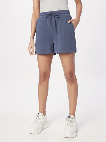 PIECES Regular Shorts 'CHILLI' in Blau: predná strana