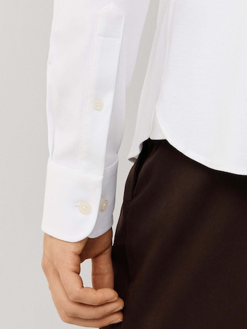 Coupe regular Chemise Hackett London en blanc
