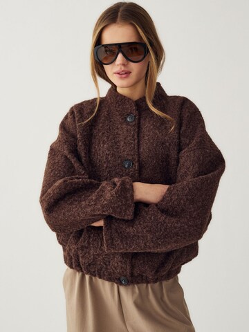 Noella Välikausitakki ' N-Marnie Jacket ' värissä ruskea