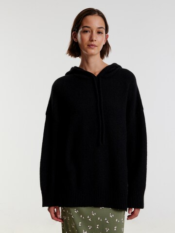 Pullover 'Xavia' di EDITED in nero: frontale