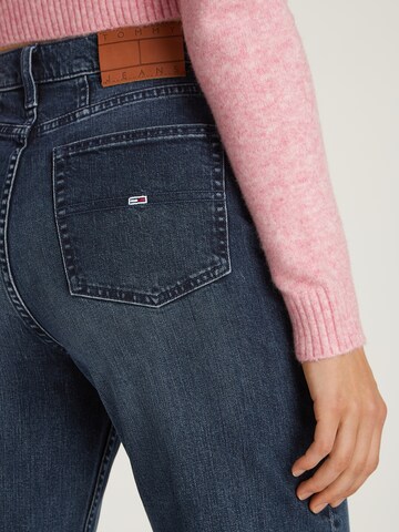 Tommy Jeans Tapered Jeans in Blue