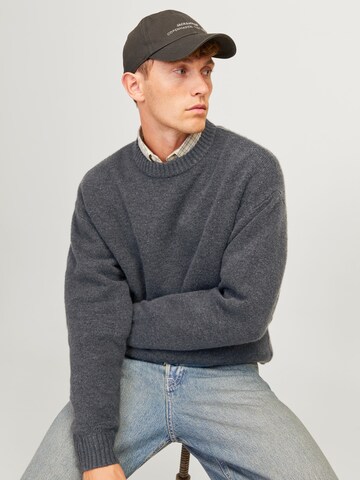 JACK & JONES Sweater in Grey