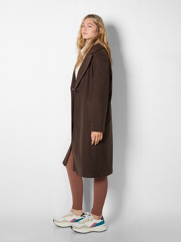 Manteau mi-saison Bershka en marron : devant