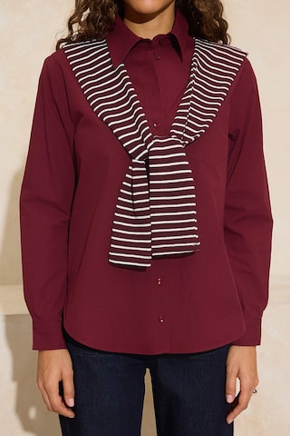 Trendyol Blouse in Red