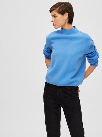 SELECTED FEMME - Jersey 'MERLE CALI' en azul