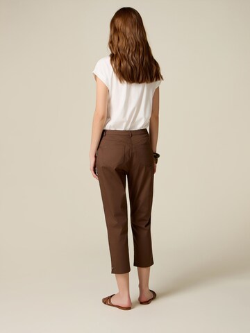 Effilé Pantalon oltre en marron