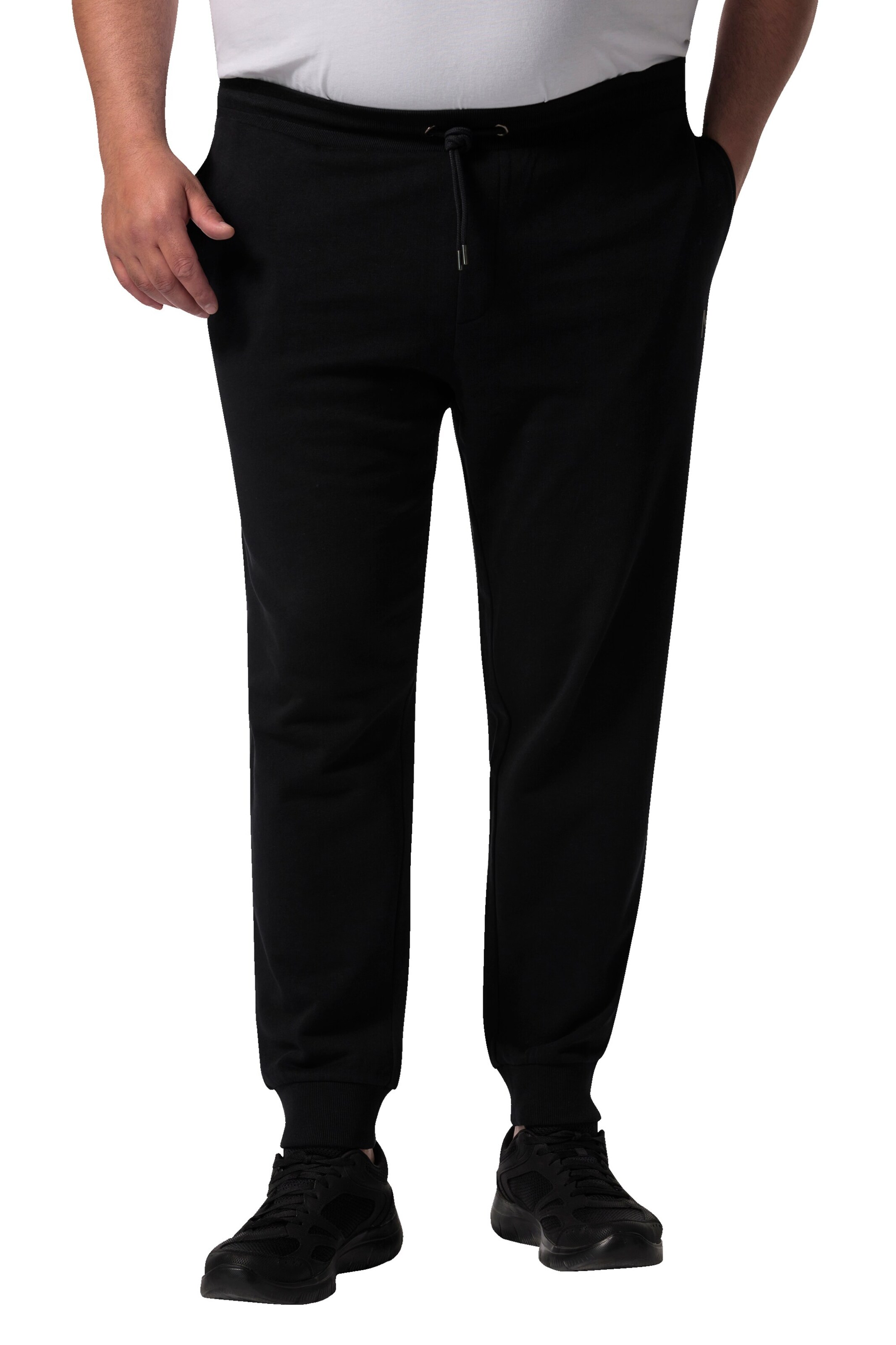 Men Plus Tapered Broek in Zwart: voorkant