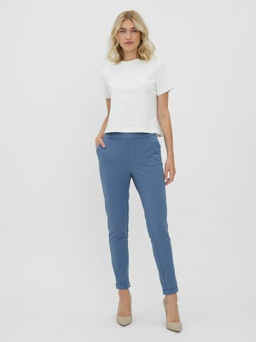 Slimfit Pantaloni 'Maya' de la VERO MODA pe albastru