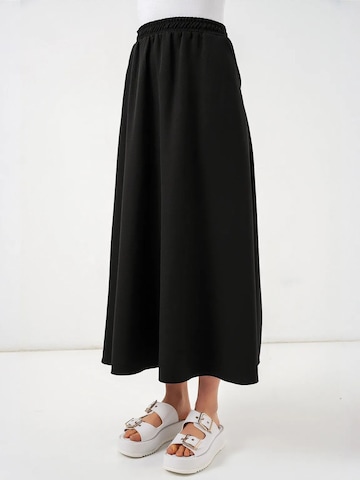 Bigdart Skirt in Black