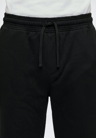 Effilé Pantalon BALMOHK en noir : devant