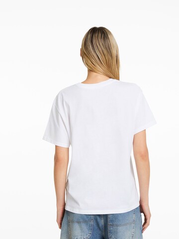 Bershka T-Shirt in Weiß