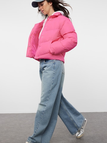 Trendyol Vinterjakke i pink