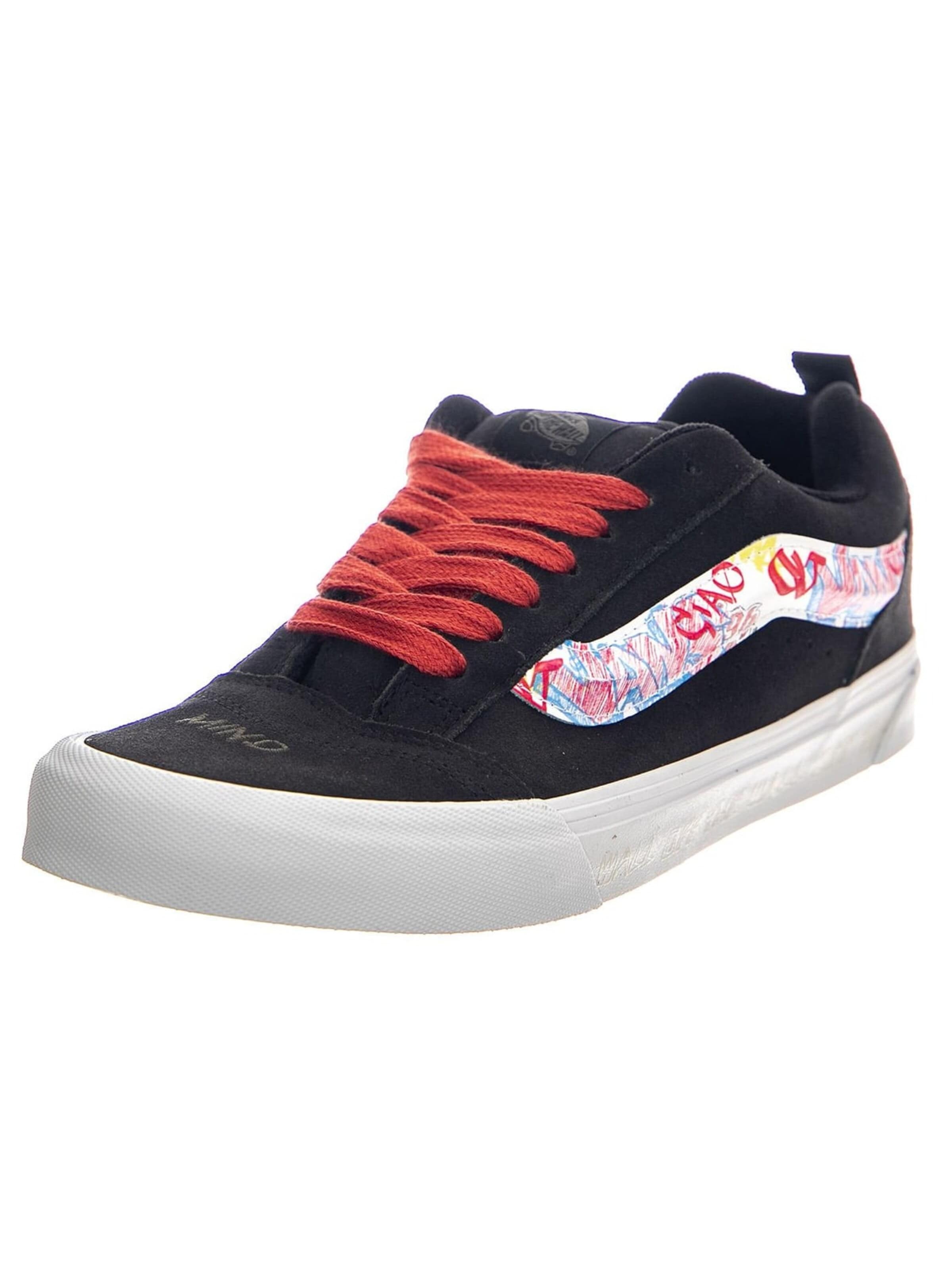 Chaussure de sport à lacets 'Knu Skool Black / Multi Shoes' VANS en noir : devant