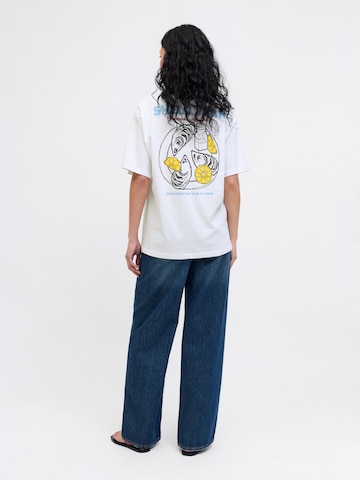 T-shirt 'JXMILLOW' JJXX en blanc : devant
