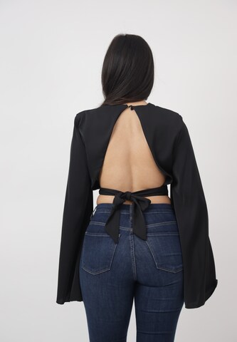 Elara Blouse in Black