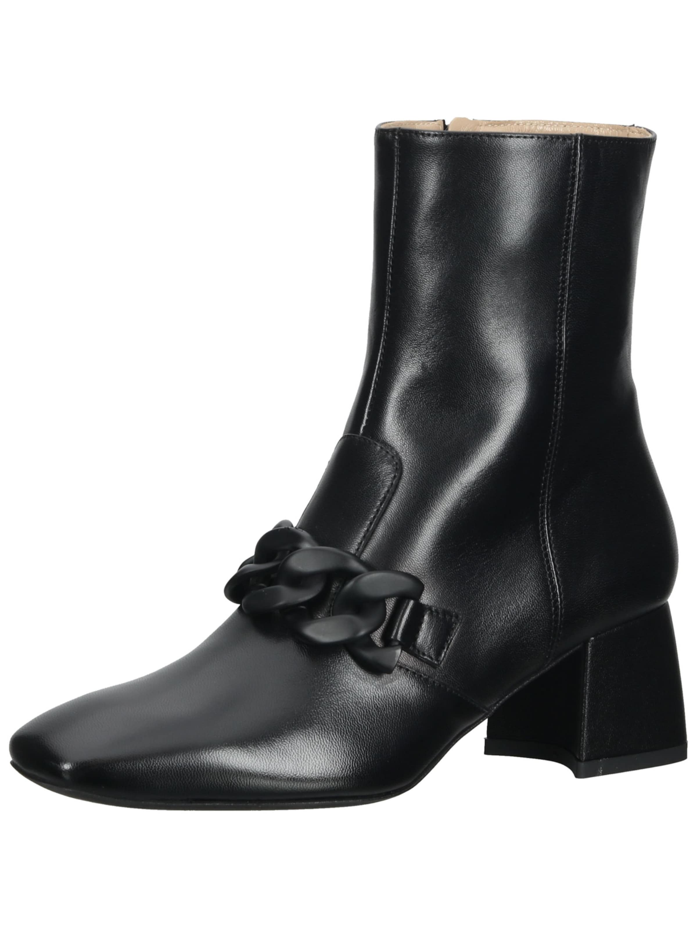 Nero Giardini Ankle Boots in Black: front