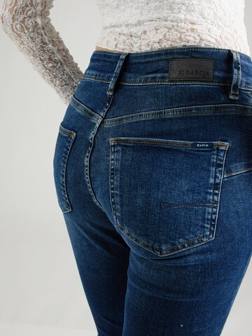 GARCIA Slimfit Kavbojke 'Caro' | modra barva