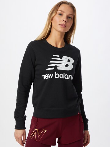 new balance Sweatshirt 'Essentials' in Zwart: voorkant
