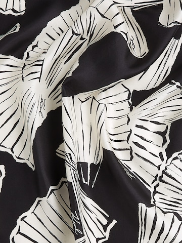 melns Karl Lagerfeld Šalle