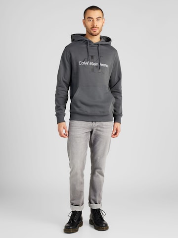 Calvin Klein Jeans Суичър 'Essentials' в сиво