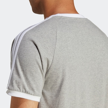 ADIDAS ORIGINALS - Camiseta 'Adicolor Classics' en gris