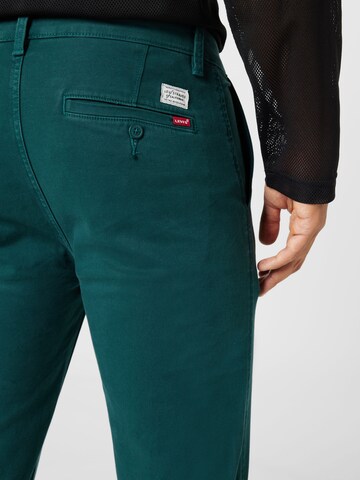 Coupe slim Pantalon chino 'XX Chino Slim Tapered' LEVI'S ® en vert