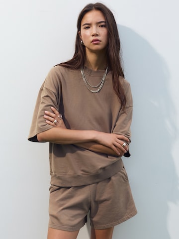 Felpa di Pull&Bear in marrone: frontale