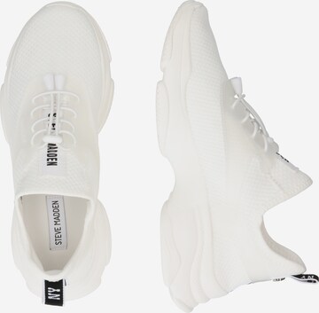 STEVE MADDEN Låg sneaker 'Match' i vit