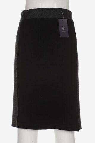 NYDJ Skirt in M in Black
