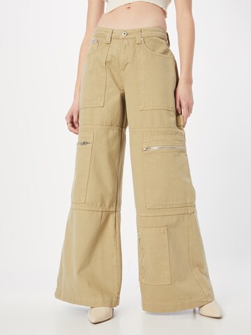 The Ragged Priest Wide leg Cargojeans 'CLACKER' in Grijs: voorkant