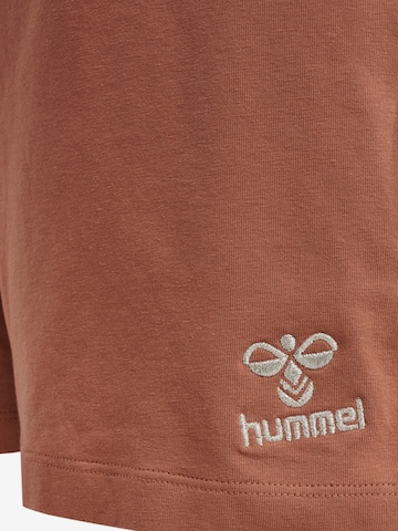 Hummel Loosefit Hose in Braun