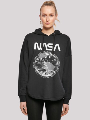 F4NT4STIC Sweatshirt 'NASA Planet Earth' in Zwart: voorkant