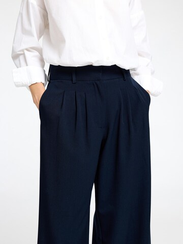 SELECTED FEMME Wide leg Pleat-Front Pants in Blue