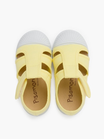 Calzatura aperta di Pisamonas in giallo