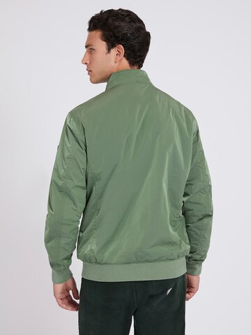 GUESS Between-Season Jacket in Green