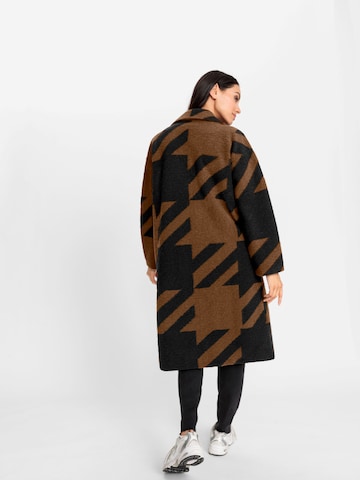 heine Between-seasons coat in Brown